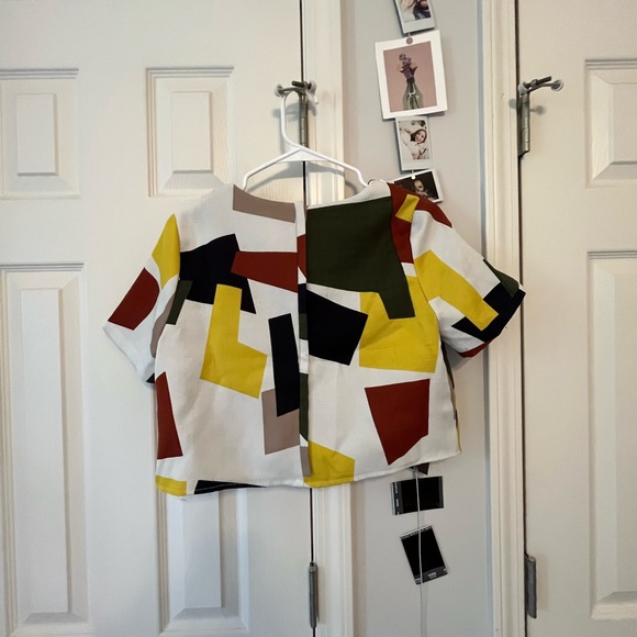 abstract crop top - Picture 2 of 4